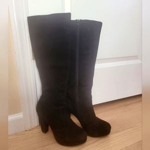 Steve Maddon Suede Boots in RISKYYY